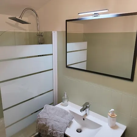 Apartment Pavatou *